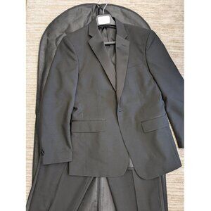 Small Classic Black Tuxedo 35 Short 35S  EUC